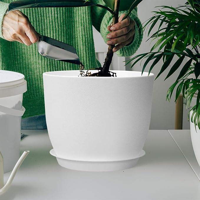 Plant Planters Pots 3 Pack 10 Inch Plant Pots, Plastic Plant Pots with Drainage Hole and Saucers Large Indoor Flower Pot for Indoor Plants,White