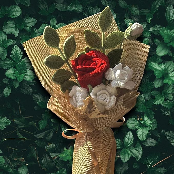 Red Rose Crochet Flowers Bouquet Handmade Knitted Artificial Flowers Home Decor