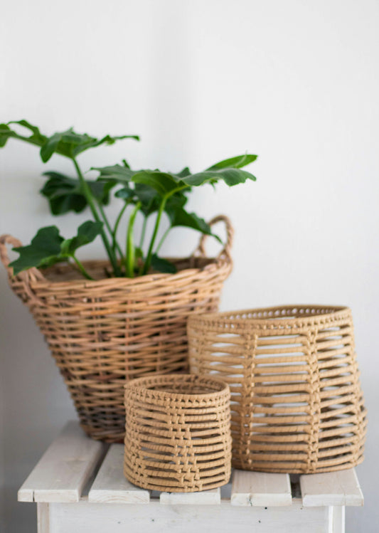 Elevate Your Living Room: A Guide to Styling with Woven Planters