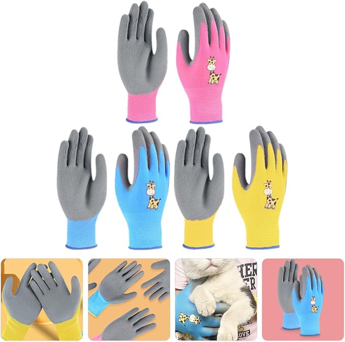 GANAZONO 3 Pairs Outdoor Work Gloves for Pruning, Weeding, and Protective Use, Size S, Cartoon Blue, Yellow, and Pink Giraffe Design