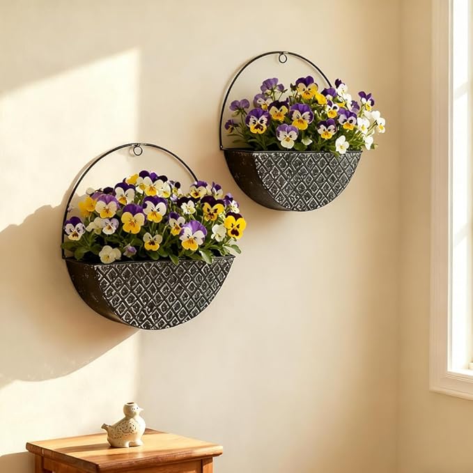 2-Piece Black Metal Planter Wall Hanging Baskets Decor Half-Moon Wall Mount Planter Set for Shabby Chic Farmhouse Outdoor Indoor Wall Decor