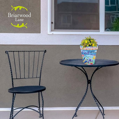 Briarwood Lane with God Small Planter