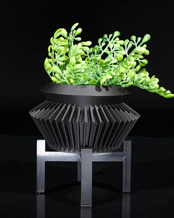 Quano Planter – Modern 3D Printed Geometric Vase with Stand