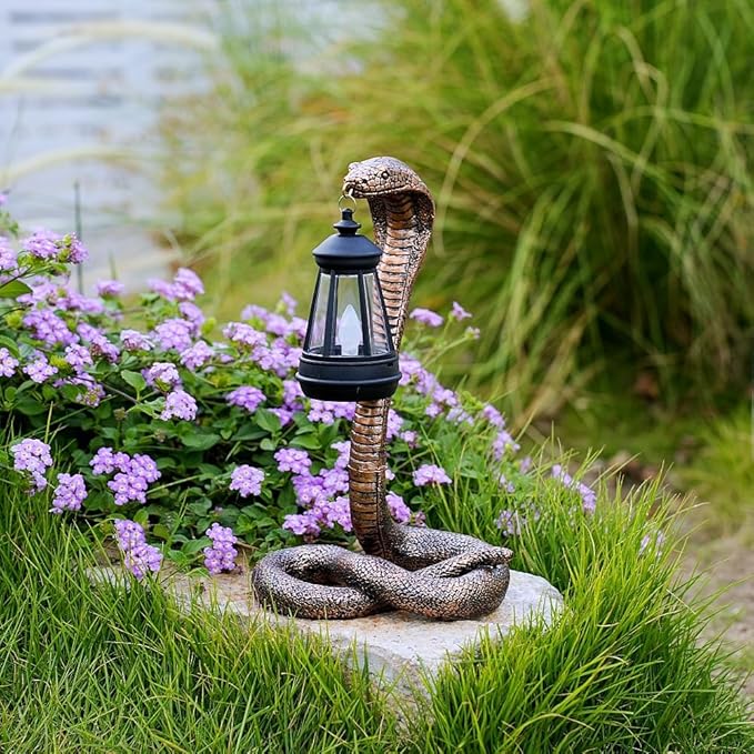 Solar Garden Outdoor Statues Snake with Solar Lights Outdoor Chrismtas Decorations - Lawn Decor Snake Statue for Patio, Balcony, Yard Ornament - Unique Housewarming Gifts（11.22" Brass Color