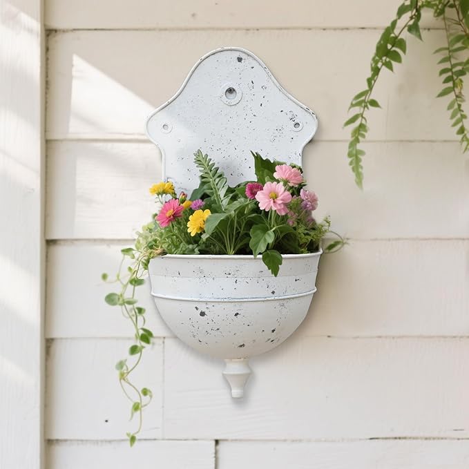 Rustic Metal Wall Planter Distressed Decor Wall Mounted Flower Pot Vintage Hanging Plant Holder for Outdoor Indoor Garden Home Balcony Patio Farmhouse Decorative (White)