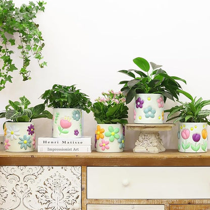 GUGUGO Cute Daisy Planters, Decorative Plant Pots with Drainage Holes, Funny Unique Flower Pot for Indoor Plants, Colorful Succulent Gardening Pot for Boho Modern Home Décor (White, 5 Inch)