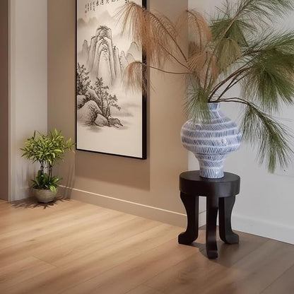 Wooden Stool、Solid Wood Three-Legged Stool、Side Table/nightstand, Shoe Bench, or Plant Stand.