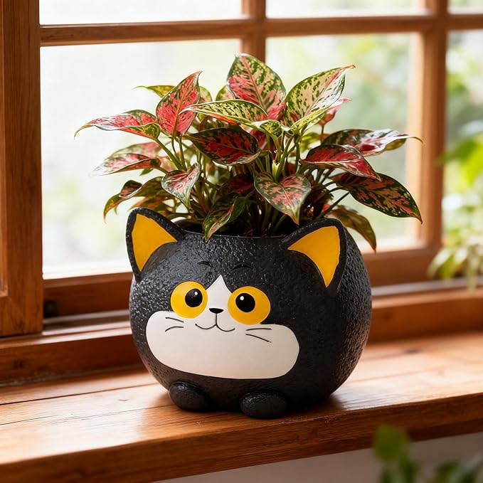 Black Cat Planter Pot - Unique Resin Succulent Planter with Drainage Hole, Funny Cat Plant Pots for Indoor Outdoor Plants, Cute Decorative Flower Pot Gift for Mother and Cat/Plant Lovers