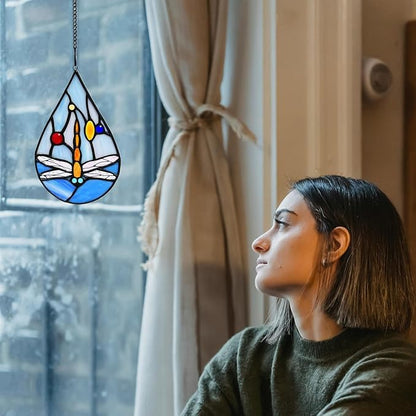 Dragonfly Stained Glass Window Hangings Suncatcher, Tiffany Style Stained Glass Dragonfly Ornament Decor Gifts for Women Mom, Wedding Birthday Christmas Celebration Gifts.