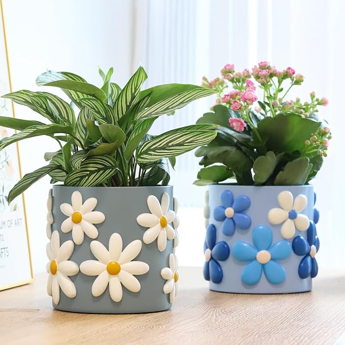 GUGUGO Cute Daisy Planters, Decorative Plant Pots with Drainage Holes, Funny Unique Flower Pot for Indoor Plants, Colorful Succulent Gardening Pot for Boho Modern Home Décor (White, 5 Inch)