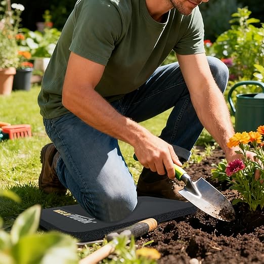 MELOTOUGH Garden Kneeling Pad, 1" Thick Soft NBR Foam Kneeling Pads for Gardening, Cleaning, Work - Lightweight & Comfortable, 15.75"x7.2" (Black)