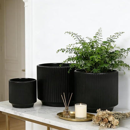 Oakrain Plant Pots Set of 3 with Vertical Stripes 7.8/6.5/5.2 inch, Modern Decorative Planters for Indoor Outdoor Plants, Garden Flower Pot with Drainage Holes, Ceramic Black