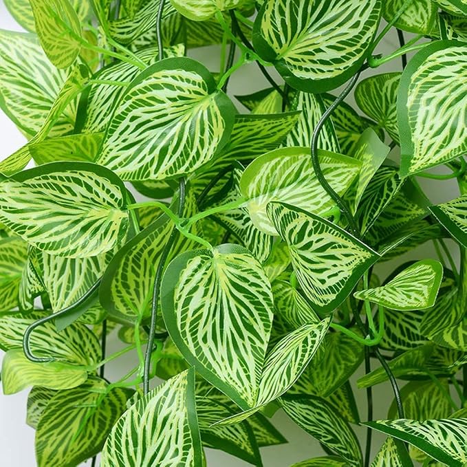 Artificial Hanging Plants 2pcs Fake Hanging Plant Artificial Faux Plant Outdoor UV Resistant Plastic Plants (Green)