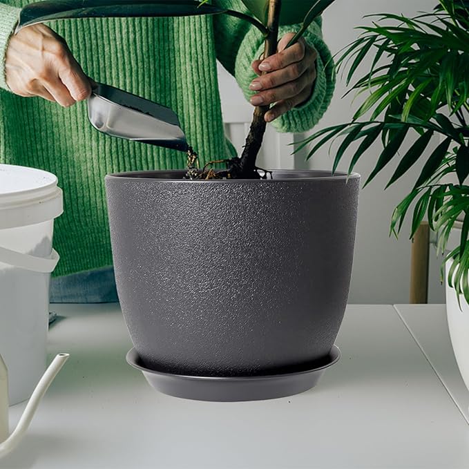 10 Inch Planting Pots Set of 3, Outdoor Planters for All House Plants Black Plastic Flower Pots Modern Decorative Garden Pot with Saucer