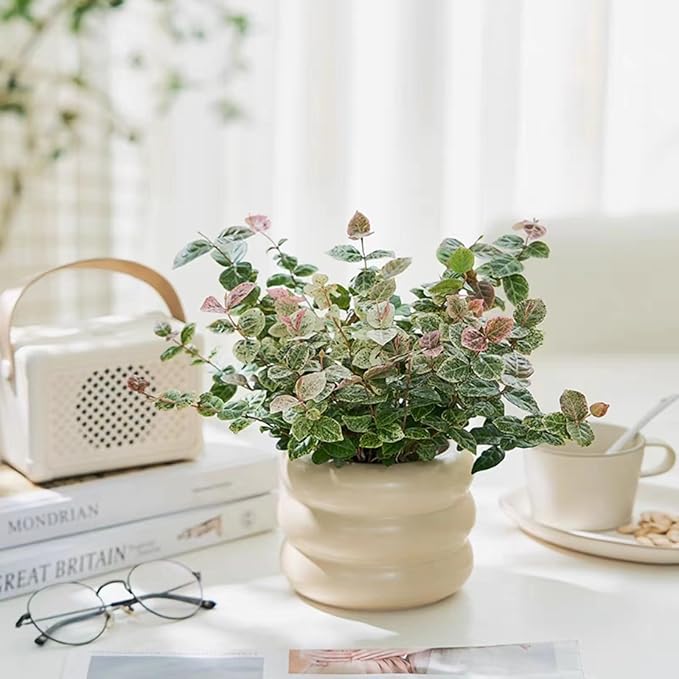 Ceramic Plant Pot Indoor, 4.5 Inch Flower Pot with Drainage Hole, Small Bubble Design Ceramic Planter for Home & Office Decor (Beige)