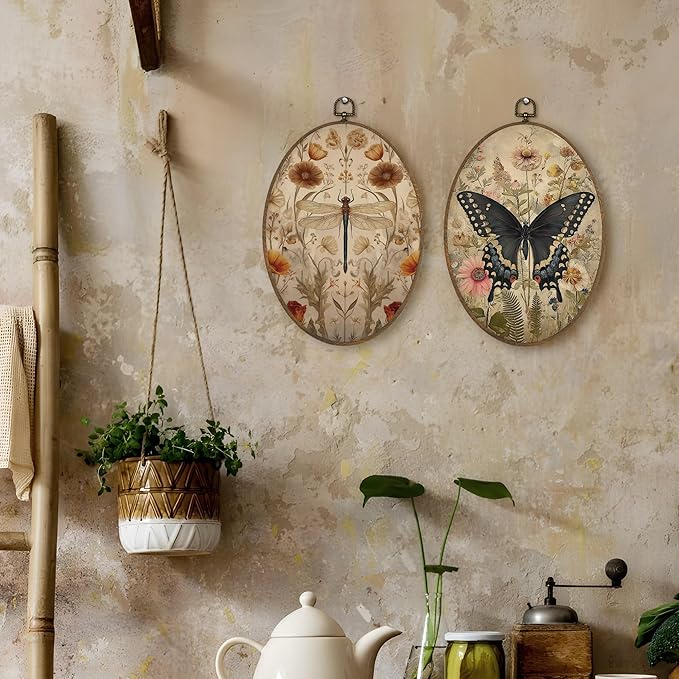 LKETW Vintage Floral Dragonfly Butterfly Oval Wall Art Decor, Farmhouse Nature Oval Canvas Hanging Decor, Rustic Wildflower Insect Wall Decorations for Home Living Room Bedroom, 8.6x11.4 Inch Set of 2