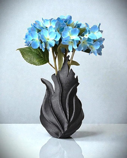 Black Leaf Planter with Subtle Silver Glitter – 3D Printed Decorative Vase | Modern Home Decor – NeoForma3D