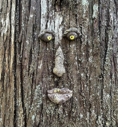 Gnome Open The Door Garden Decor Resin Tree Faces Decor Outdoor Fairy Garden Patio Lawn Porch (Tree face B)