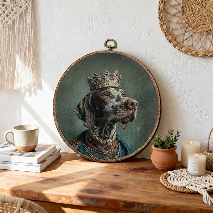 DEQSX Vintage German Shorthaired Pointer Round Wall Art, German Shorthaired Pointer Gifts, Rustic Renaissance Style Dog Wall Decor Canvas Prints Posters for Bedroom Living Room, 10x10 Inches