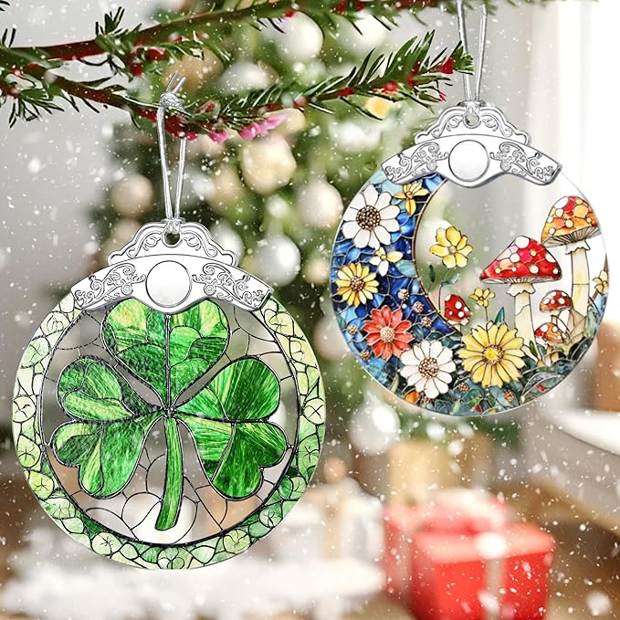 Shamrock Ornament – Christmas Decoration & Christmas Ornament; Stained Glass Holiday Decoration (Holiday Present, Bauble Present, Gift Idea, Gift Exchange) | Heirloom Keepsakes