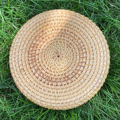Small Round Display Basket for Entryway Hand Woven Wicker Rattan healthy environmental Vine Storage Organizer Cane Decorative Tray for Keys Wallet Phone remote control Fruit Candy Cake Food (2pcs)