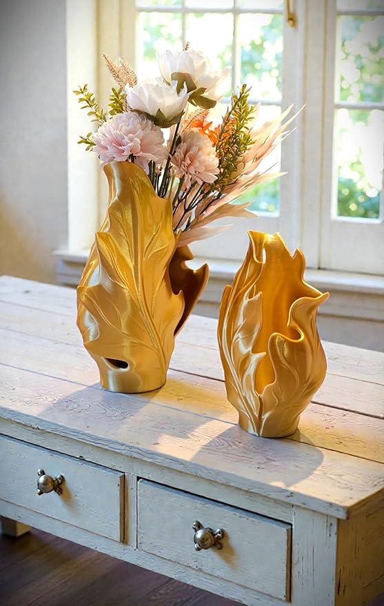 3D Printed Leaf Planter Vase (Gold, 7.5x4.5x3.5)