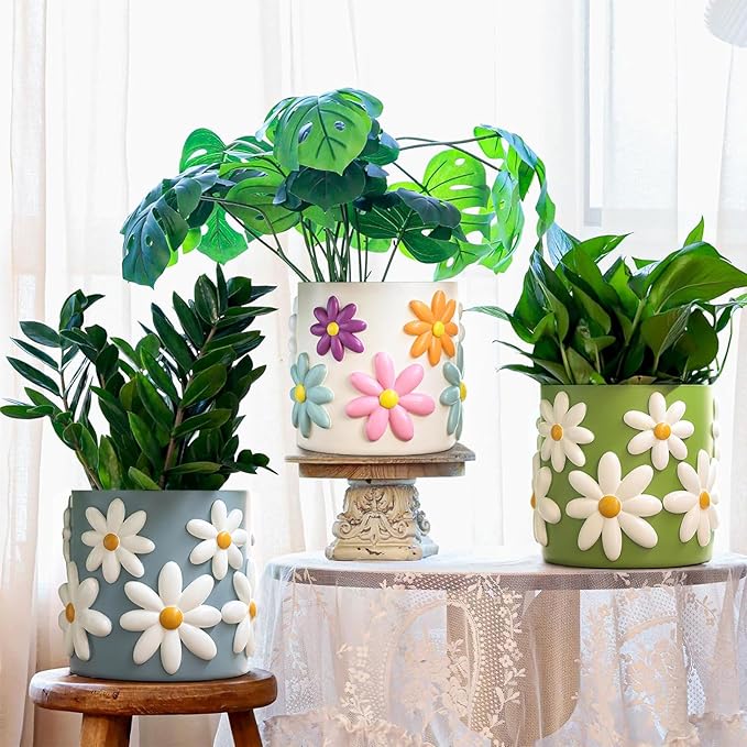 GUGUGO 8 Inch Daisy Planters, Decorative Large Plant Pots with Drainage Holes, Funny Unique Flower Pot for Indoor Plants, Colorful Gardening Pot for Boho Modern Home Décor, Green