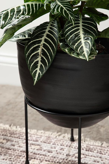 Kate and Laurel Navara Modern Two-Piece Round Metal Planter Set; 2 Piece Set; Black; Planters for Indoor Plants with Engraved Texture and Size for Large Plants