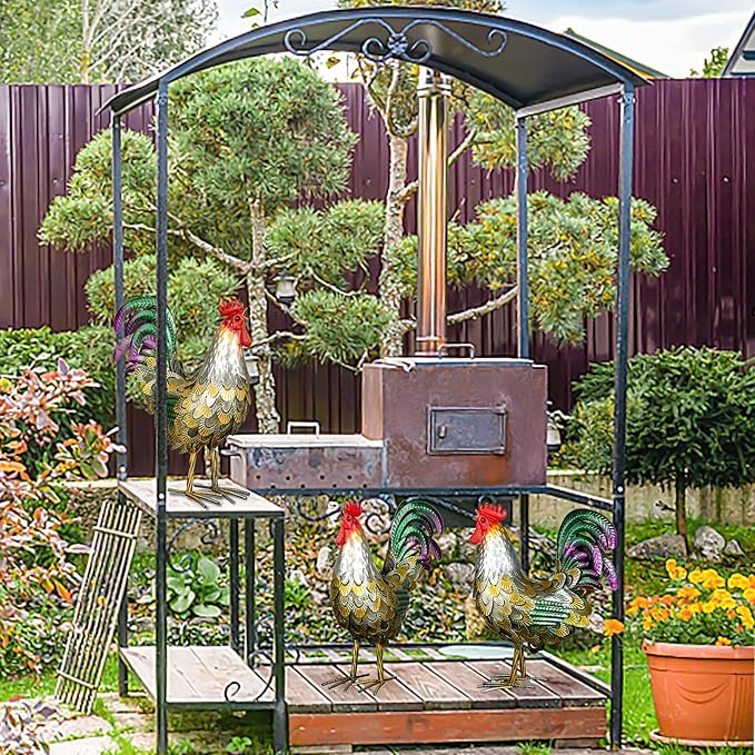 Metal Rooster Statues, Garden Chicken Decorations, Outdoor Chicken Sculptures, Metal Yard Rooster Artwork for Yard Farm Patio Lawn Porch Kitchen Decoration (Gold)