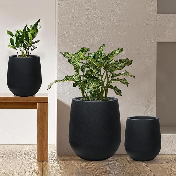 16.9 Inch Plastic Tall Planters for Outdoor Plants,Modern Black Round Tapered Flower Pot for Outdoor and Indoor Plants, Large Plant Pots with Drainage Holes and Rubber Plug for Home Garden Patio