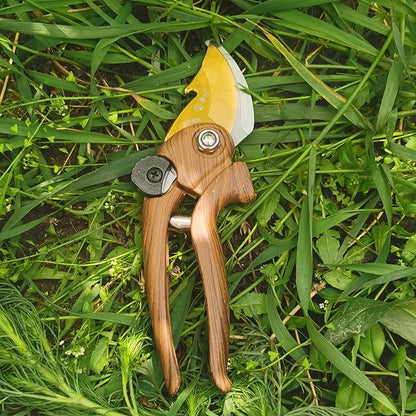 Pruning Shears for Gardening, Garden Scissors and Clippers, Professional Branch Garden Secateurs (Wood-like grain)