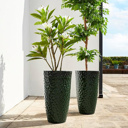 Glitzhome Set of 2 Tall Plastic Planters 23.75"H Eco-Friendly Honeycomb Textured Outdoor Indoor Garden Pots for Porch Patio, Large Modern Deck Plant Container with Easy Knock-out Drainage Holes, Green