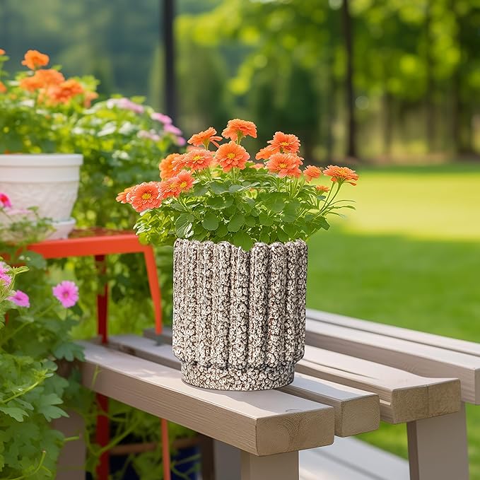 Ceramic Plant Pots - 7.6 Inch Ceramic Planters with Drainage Hole, Fluted Round Planter for Indoor Plants, Decorative Flower Pots Outdoor, Desk Decor, Garden Gifts, Leopard Print White