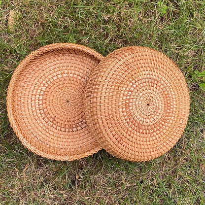 Small Round Display Basket for Entryway Hand Woven Wicker Rattan healthy environmental Vine Storage Organizer Cane Decorative Tray for Keys Wallet Phone remote control Fruit Candy Cake Food (2pcs)